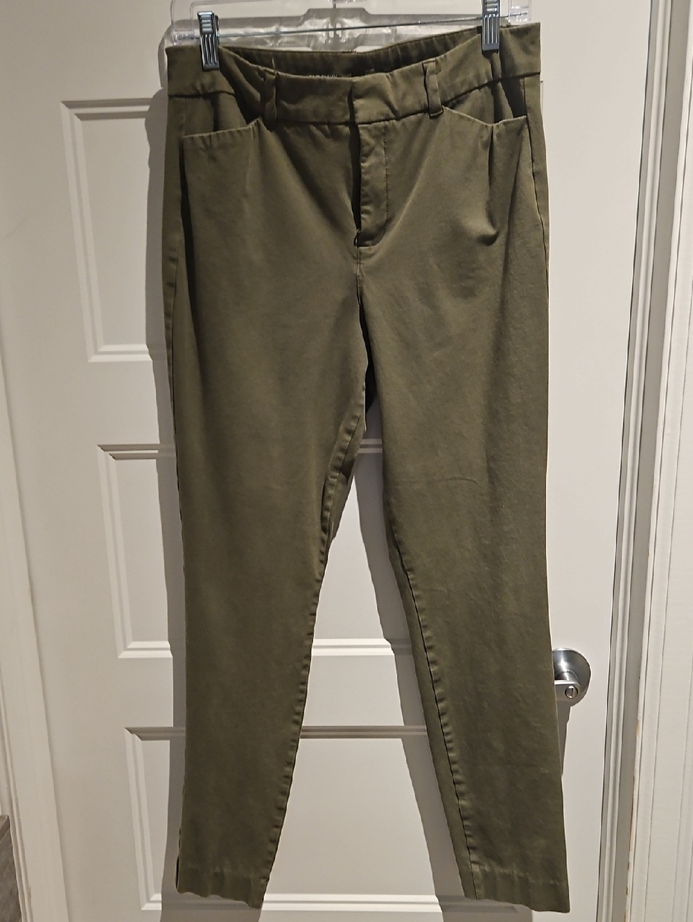 Old Navy Straight Leg Women's Pants in Olive Green